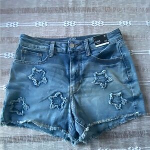 a.n.a Womens Mid Rise 3 1/2” Denim Short